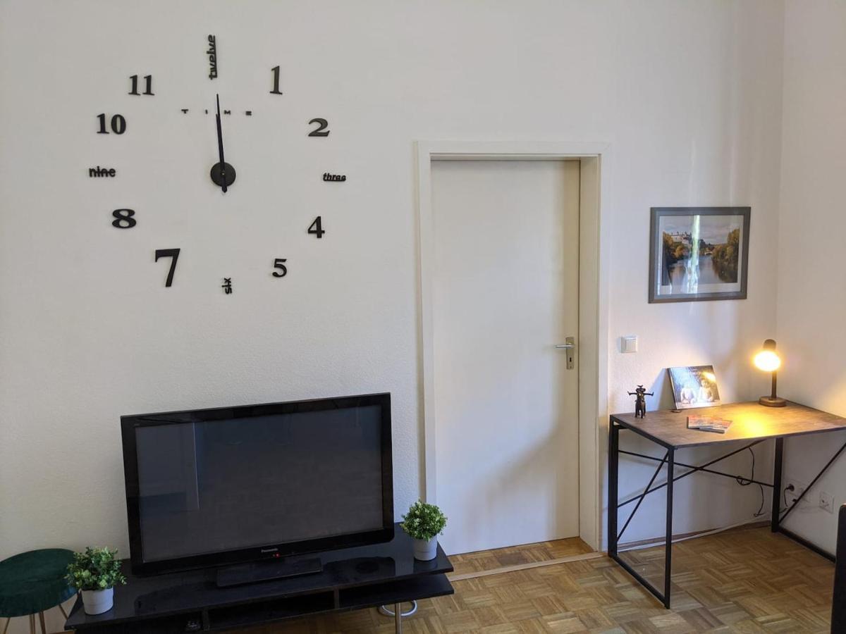 Wohnen Am Main - Gemütlicher Altbau, Zentral Apartment Würzburg